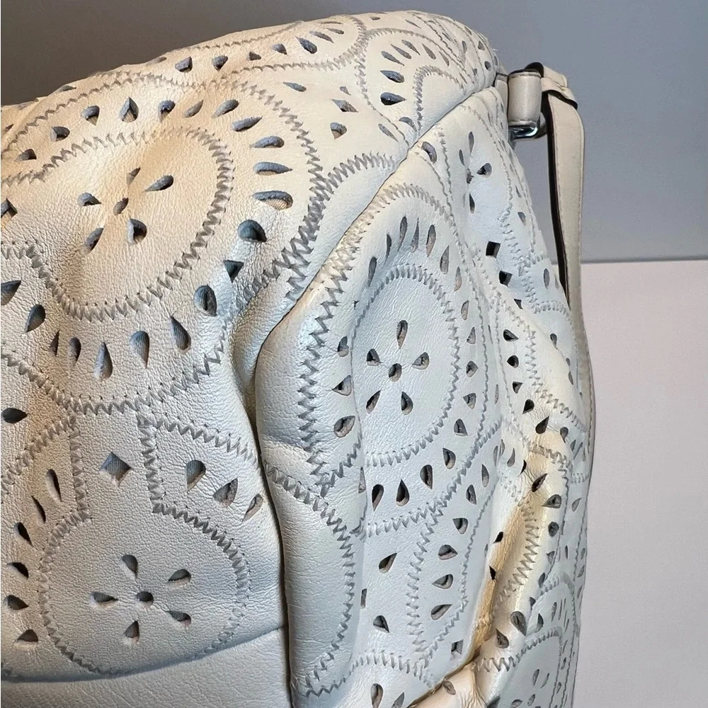 COACH Laser Cut Ivory Maggie Shoulder Bag Silver Hardware Hang Tags and Dustbag
